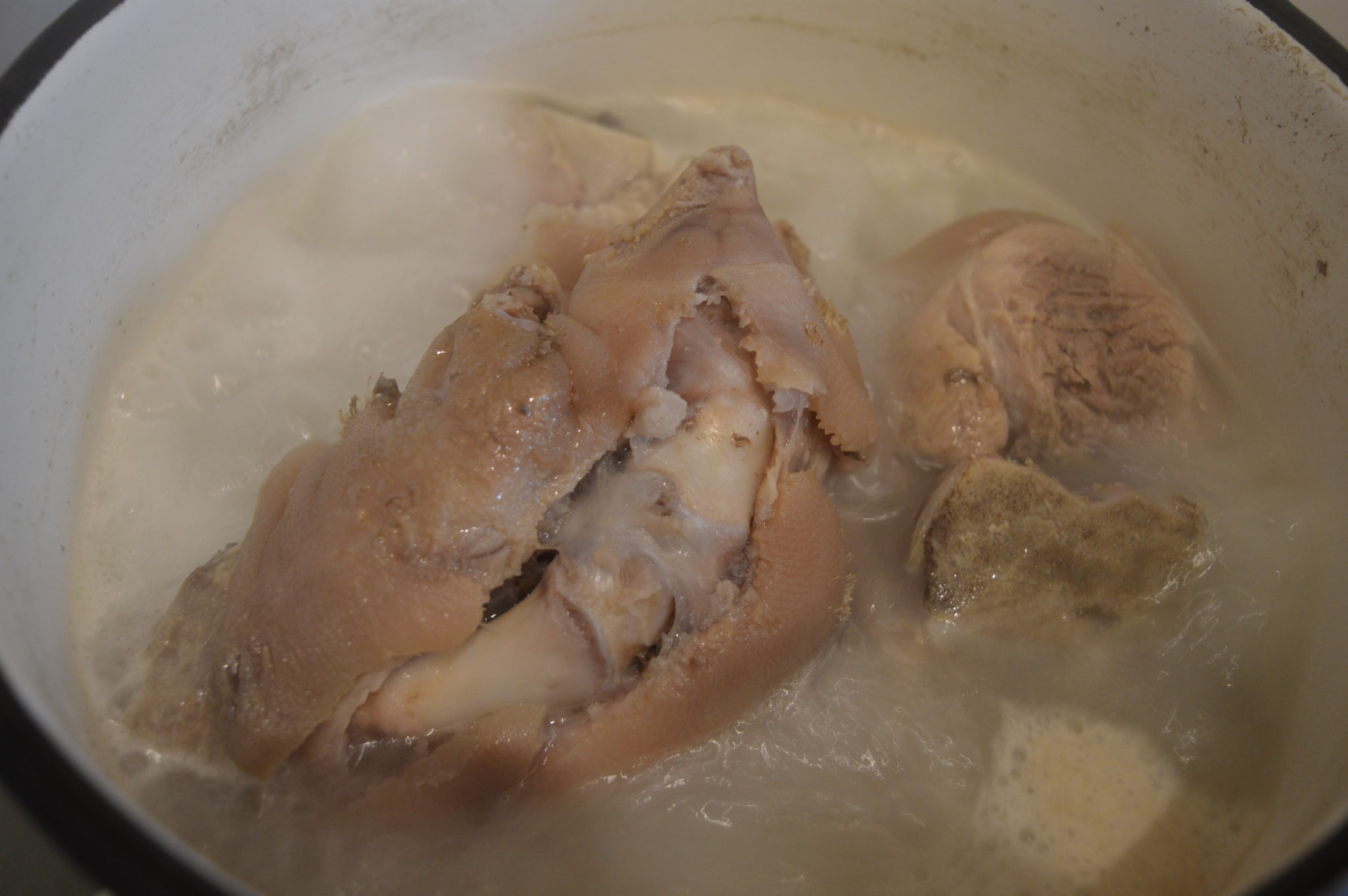 Pieds de porc en gelée Pierogi à la Française