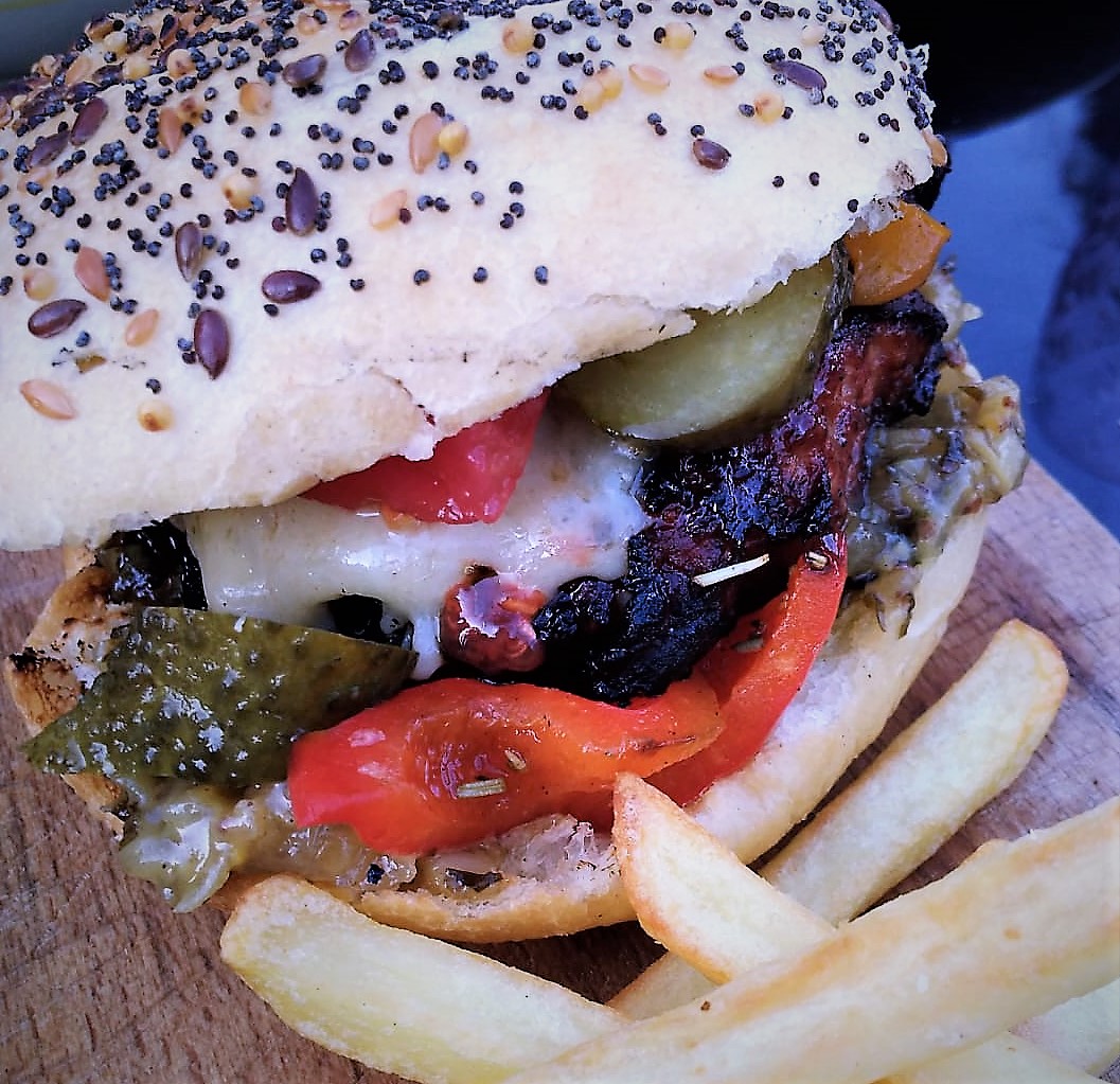 Burger maison, sauce barbecue revisitée Pierogi à la Française